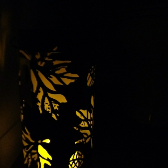 Two-piece LED metal Lantern decor - Picture 8 of 8